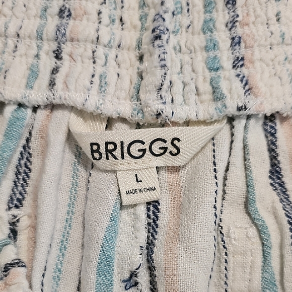 Striped Casual Shorts - Picture 4 of 5